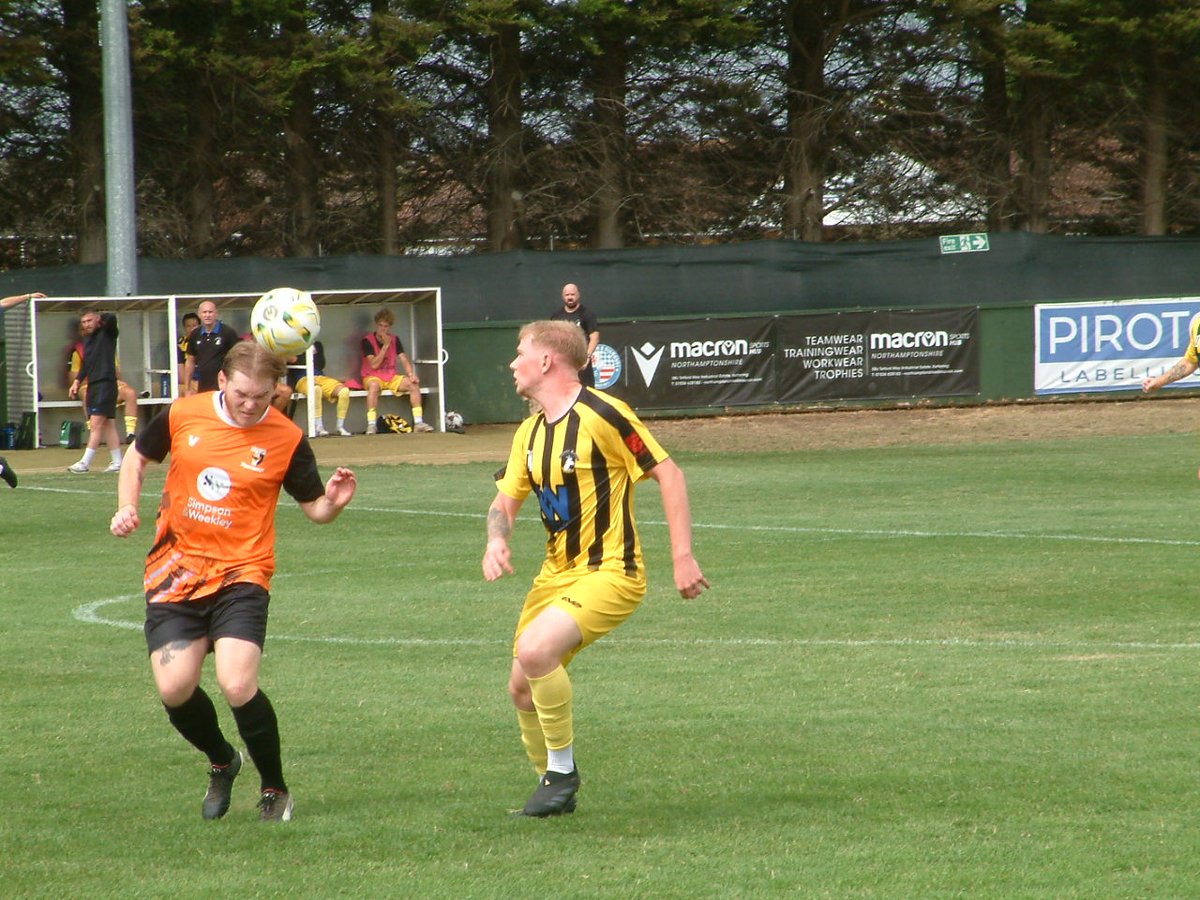 Some snaps from yesterday's game captured by Niki Crook.

Don't forget to sponsor Niki on her charity wing walk (rather her than me!) -&gt; justgiving.com/page/nicola-cr…