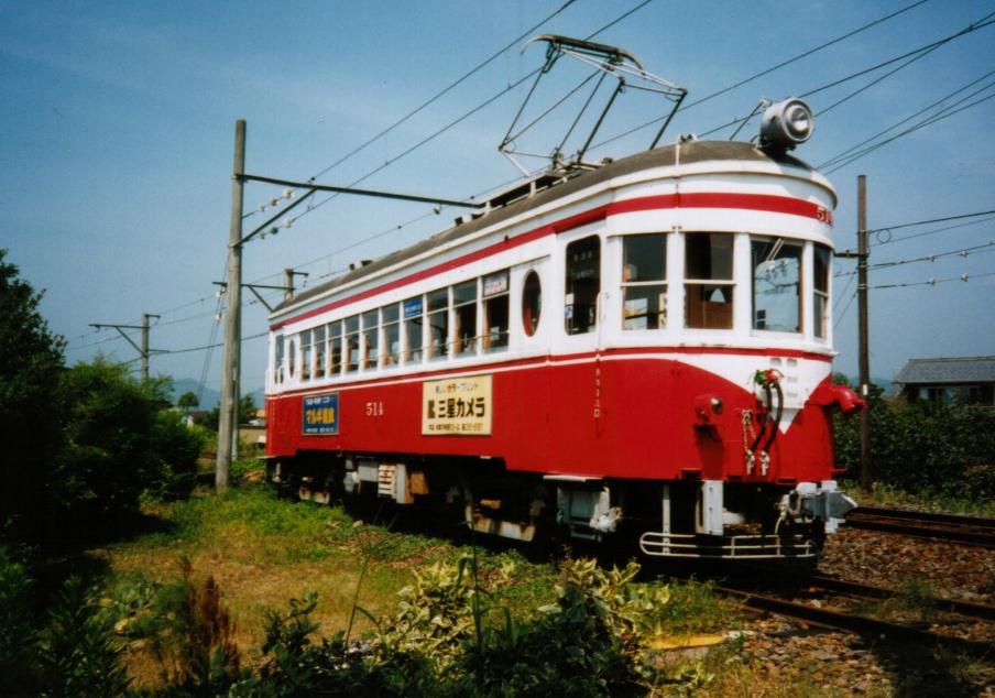 eighthc10uds3rd's tweet image. 樽見鉄道・北方真桑駅の近くにある、
名古屋鉄道の廃線跡。(3枚目の築堤)

2000年代前半まで、この上を
古めかしい車両(4枚目)や路面電車が走っていて

過去に一度だけ、乗ったことがあります。
