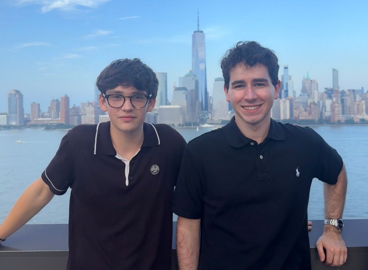 [VOUS L’AVEZ MANQUÉ 🔄] Amaury Grange &amp; Baptiste Vanpoperinghe, étudiants à SKEMA, ont levé 267000 dollars pour leur #startup Pilea, une solution d’IA qui détecte et corrige en temps réel les défauts visuels sur les sites e-commerce. Détails: fcld.ly/xo83knt #WeAreSKEMA