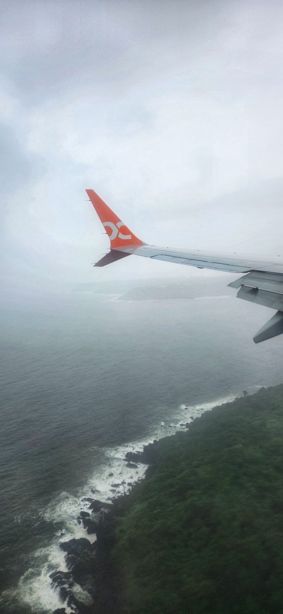 RuchiUghade's tweet image. Monsoon in Goa hits differently with the lush greenery, wave sounds, and rain.... :)
#GoaVibes #RainyEscape