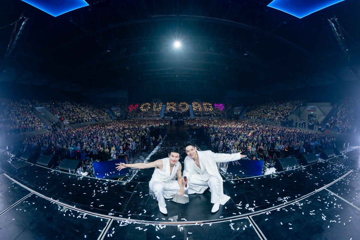 AMLightBox's tweet image. ขอบคุณแฟนคลับ ต้าห์อู๋ พิทยา - ออฟโรด กันตภณ ที่ไว้ใจเลือกใช้กล่องไฟของทางร้านนะคะ ขอบคุณเจ้าของภาพด้วยค่ะ 😊🙏🏻 | 19.07.2025 #DaouOffroadLoveAtFirstFlight #ReviewAMLightBox