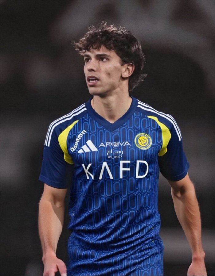 مبرووووووووووووووووووووووووك 💛💛
يا عالميييين  فيليكس نصراوي 
الله ينفع به 💛💛💙
