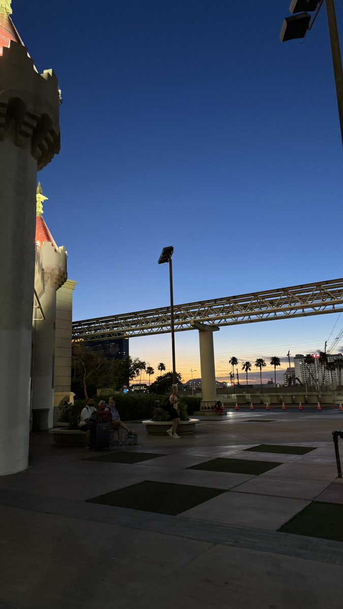 ad3lex's tweet image. Just arrived to my hotel…..