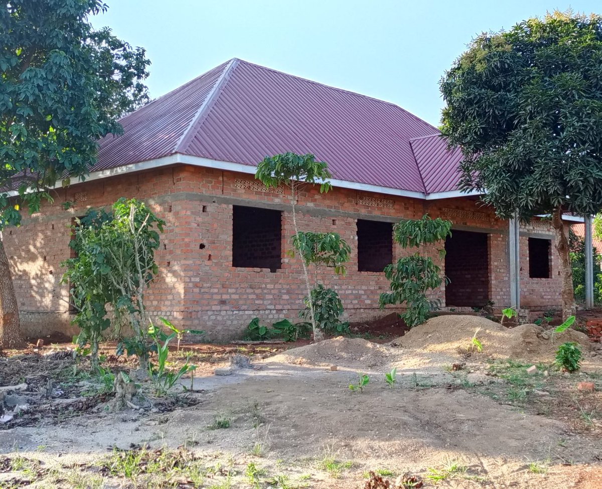 We are looking for people or organisations of good will that can help us complete this project of a community health centre, which we started by the supportnor the Late Stephen R. Bell
sserinya.org/clinic/