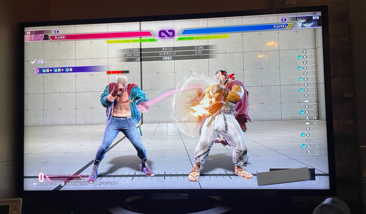 Sakuya__996's tweet image. 友人宅でスト6のクラシック操作講座受けてきた🥹ﾑｽﾞｶｼｰ