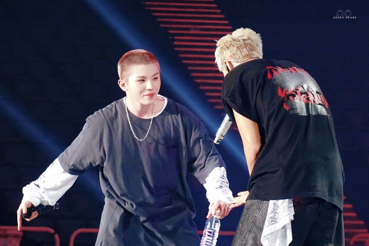 Jellybeans_hozi's tweet image. 250727 Warning in TAIPEI D2
ํ์ฐ ๋ฐ์ ์์ ์ด๋ช
์ ๊ฐ์ง ๋
#ํธ์ #HOSHI #๊ถ์์ #ใใท
#์ฐ์ง #WOOZI #์ด์งํ #ใฆใธ
#ํธ์ฐ #์ํ #soonhoon #hozi