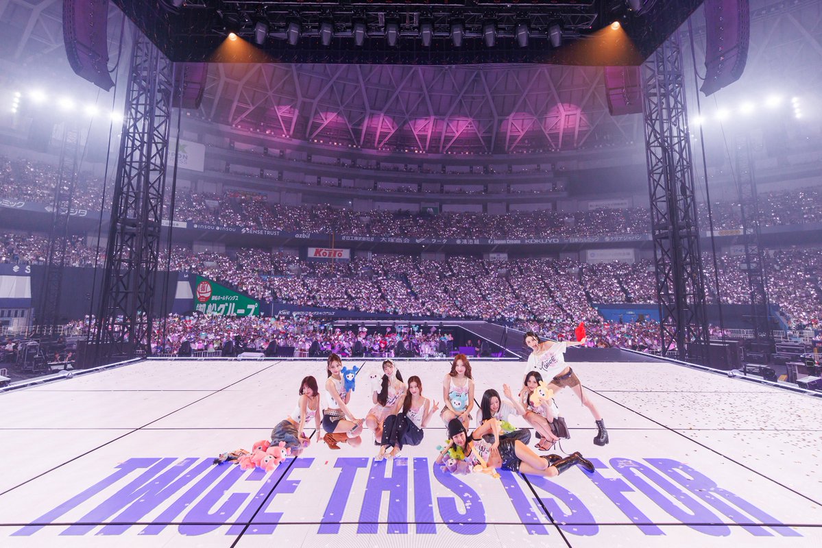 TWICE JAPAN OFFICIAL (@jypetwice_japan) on Twitter photo TWICE <THIS IS FOR> WORLD TOUR in OSAKA DAY 2
ๅคง้ช2ๆฅ็ฎใONCEใจTWICEใง็ฌ้กๆบขใใๆ้ซใฎๆ้ใ้ใใใพใใ๐ต
ใใใใฃใฆ็ดๆฅใไผใใงใใใจใใฃใฑใๅฌใใใงใใญ๐
ONCEใฎ็ใใใ2ๆฅ้็พใใๆฏ่ฒใ่ฆใใใฆใใใฆใใใใใจใใใใใพใใ๏ผ๐ซง TWICE <THIS IS FOR> WORLD TOUR in OSAKA DAY 2
ๅคง้ช2ๆฅ็ฎใONCEใจTWICEใง็ฌ้กๆบขใใๆ้ซใฎๆ้ใ้ใใใพใใ๐ต
ใใใใฃใฆ็ดๆฅใไผใใงใใใจใใฃใฑใๅฌใใใงใใญ๐
ONCEใฎ็ใใใ2ๆฅ้็พใใๆฏ่ฒใ่ฆใใใฆใใใฆใใใใใจใใใใใพใใ๏ผ๐ซง