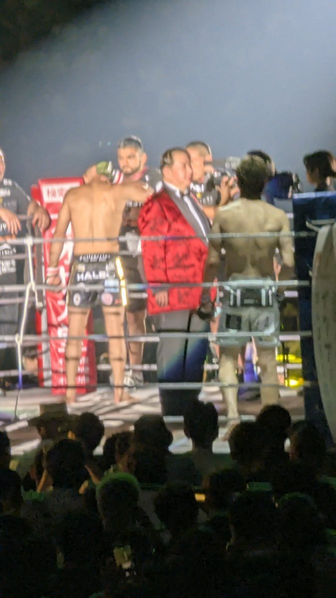 sanshi03's tweet image. メインの朝倉×クレベルはっじまっるよー！
#超RIZIN4