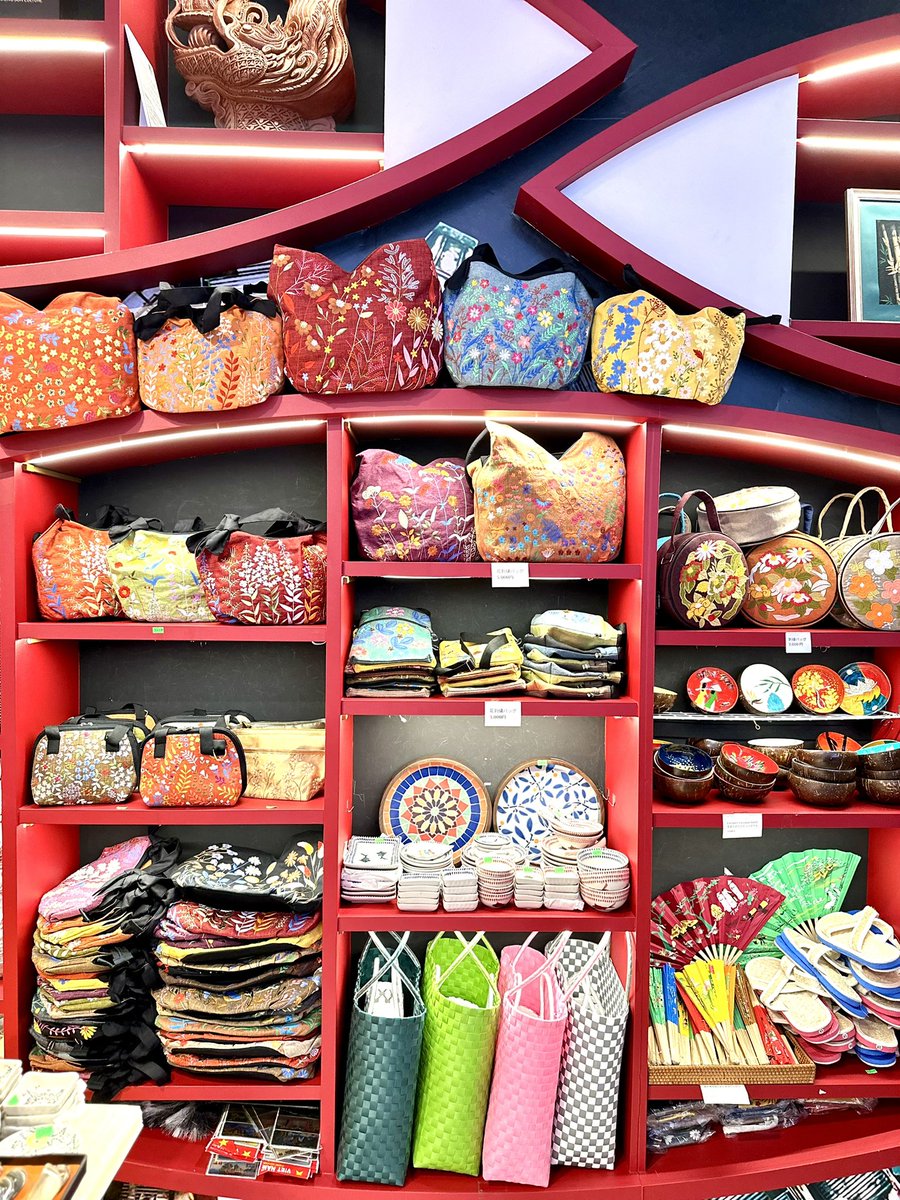 投稿拝見して早速ベトナム館訪問 展示もしっかり観させていただき