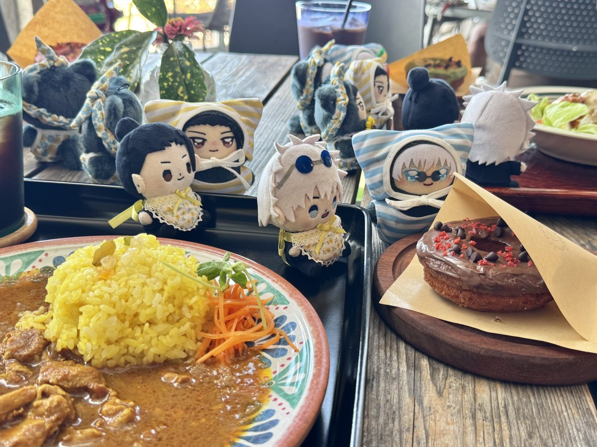 lop_drop's tweet image. しらこさんちの子達と我が家の子達と大集合して遊んできたよー！
昨日来たばかりのちみちゃんも早速お外デビュー☺️
