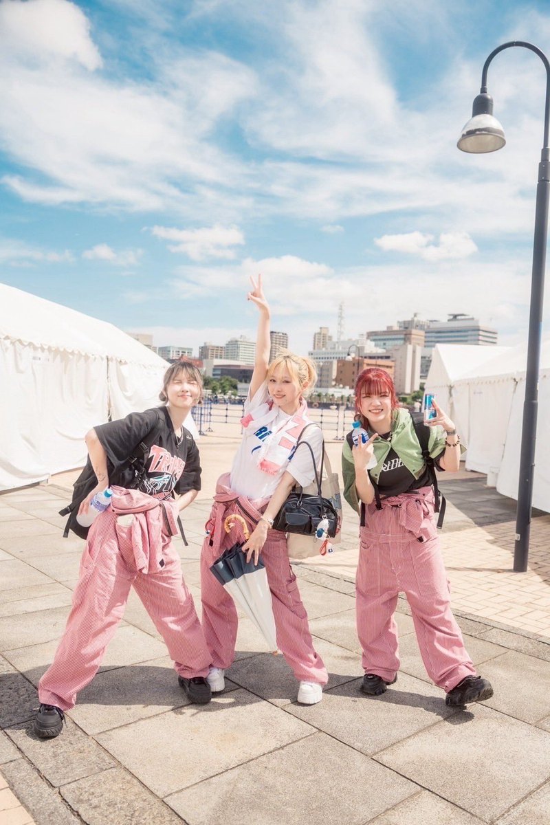 #ムロフェス 
ありがとうございました！☀️

初出演で1日楽しんだけど、
暑いの忘れるぐらい良いフェスやった！

また来年も絶対出たいなぁ！！

ムロさん本当にありがとうございました！✨️