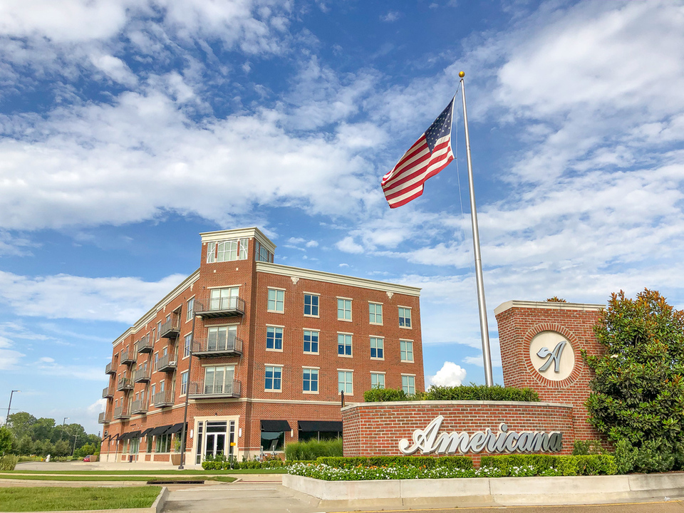 theBrokerList's tweet image. Brand New Retail Suites at Americana #Zachary #Louisiana #CRE @elifinrealty #Retail #StreetRetail thebrokerlist.com/properties/bra…