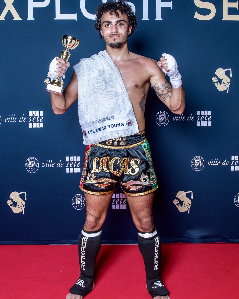 Astrol__'s tweet photo. 🥊📸 https://t.co/PRcaItdFT4