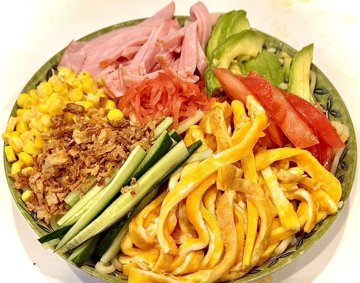 Hiyashi Chuka! It’s the season! 

Sesame sauce, smoked ham, avocado, tomato, egg, cucumber, fried onion, corn, and pickled ginger.