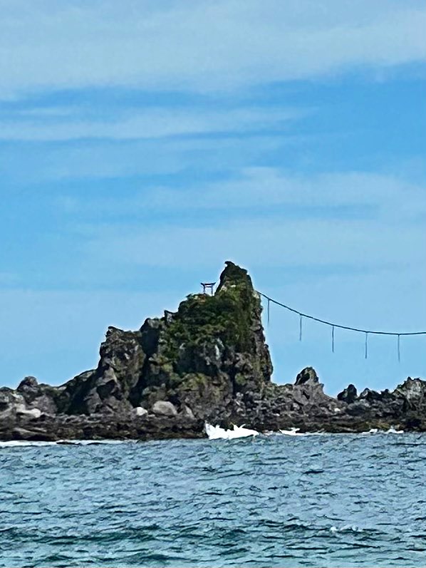negitorock's tweet image. 真鶴岬･三ツ石撮った。鳥居も撮れた⛩