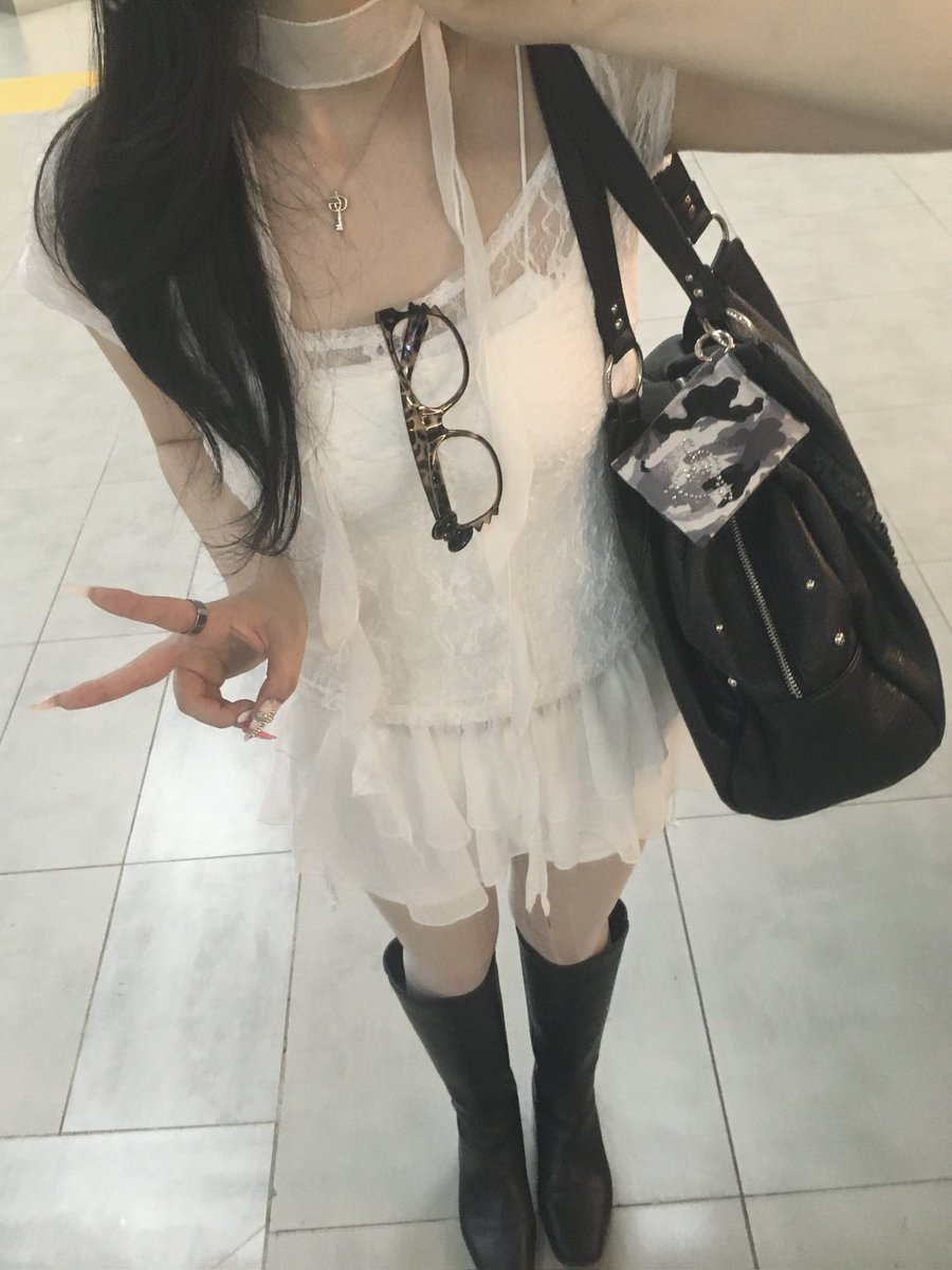 sirrrro__'s tweet image. 안꾸                                 꾸꾸꾸
