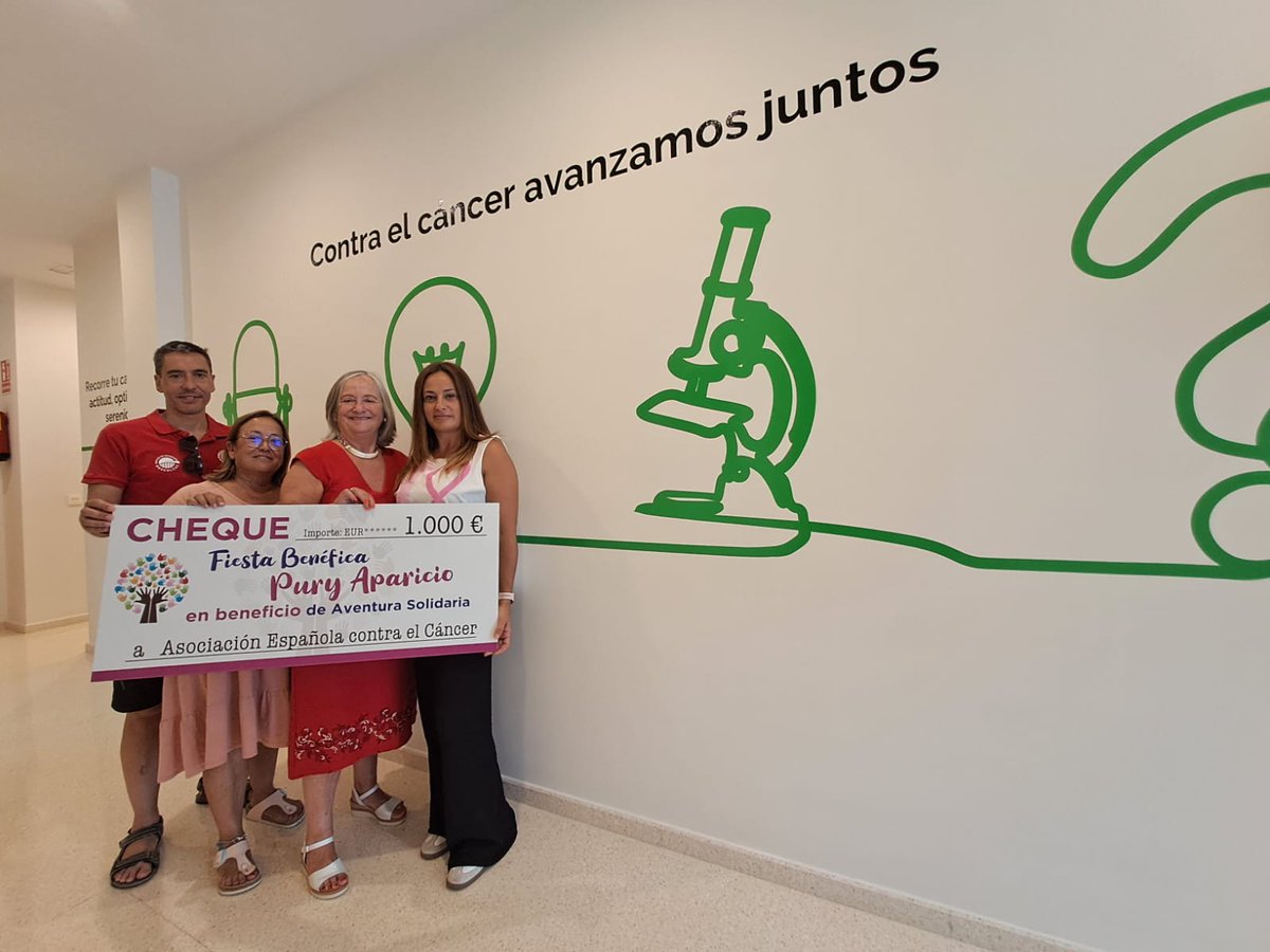 ContraCancerMA's tweet image. Principio de transparencia @ContraCancerEs. Gracias a Aventura Solidaria, a Miguel y a Raquel, por la donación de 1.000€ a la sede de Antequera procedentes de la actividad de Zumba y Bachata realizada en recuerdo de Pury Aparicio.
#TodosContraElCáncer