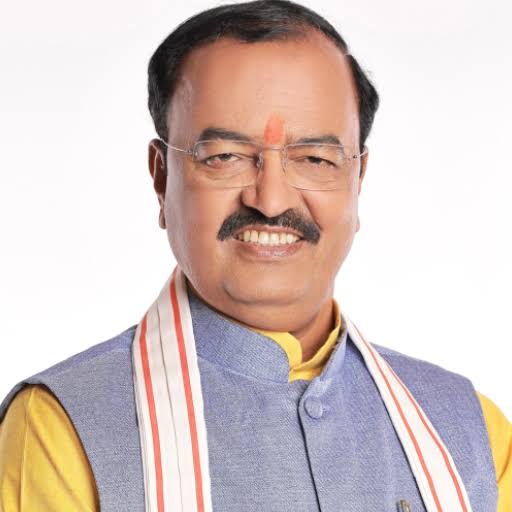 VinitYaduvnsh's tweet image. आदरणीय @Manoj_Yadav_ भईया जी ने इनका नामकरण कर दिया है ।
K P मौर्या मतलब " कृपा पात्र मौर्या "