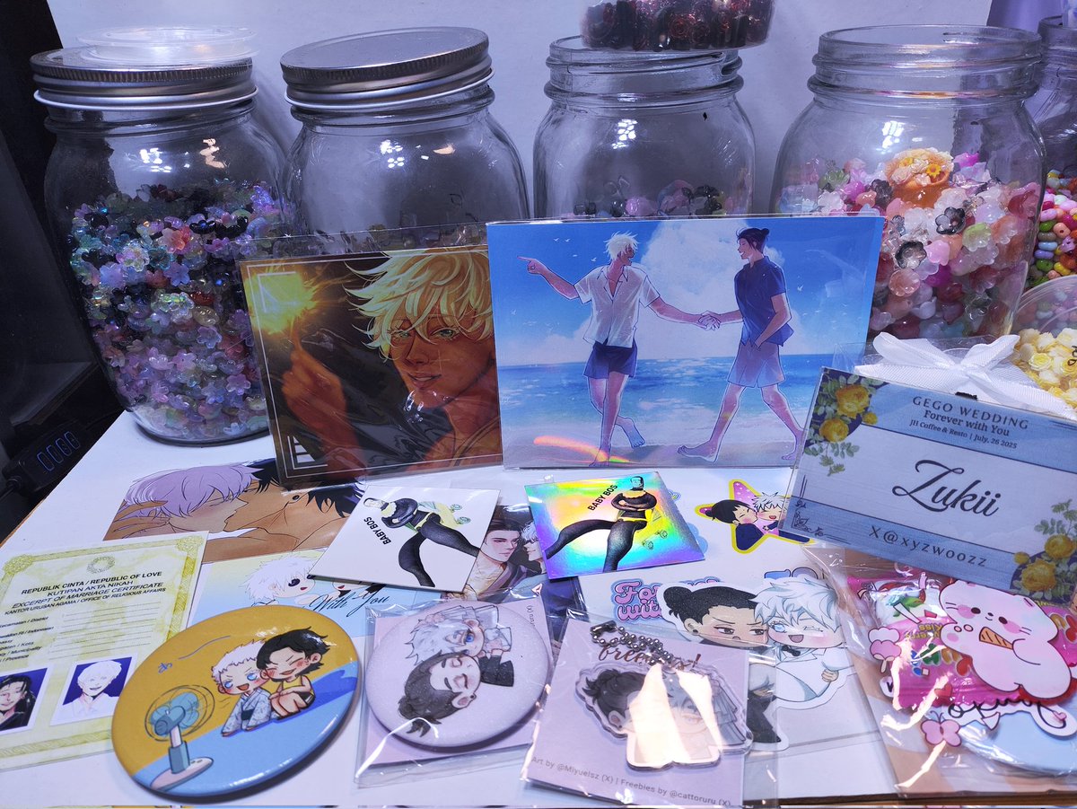 xyzwoozz's tweet photo. AKHIRNYAAAA BISA FOTO YG TERANG 😆😆😆 thankyou again buat freebies + package gemesnya 💛🩵
@GeGowithyou https://t.co/wPNXS2HOuG