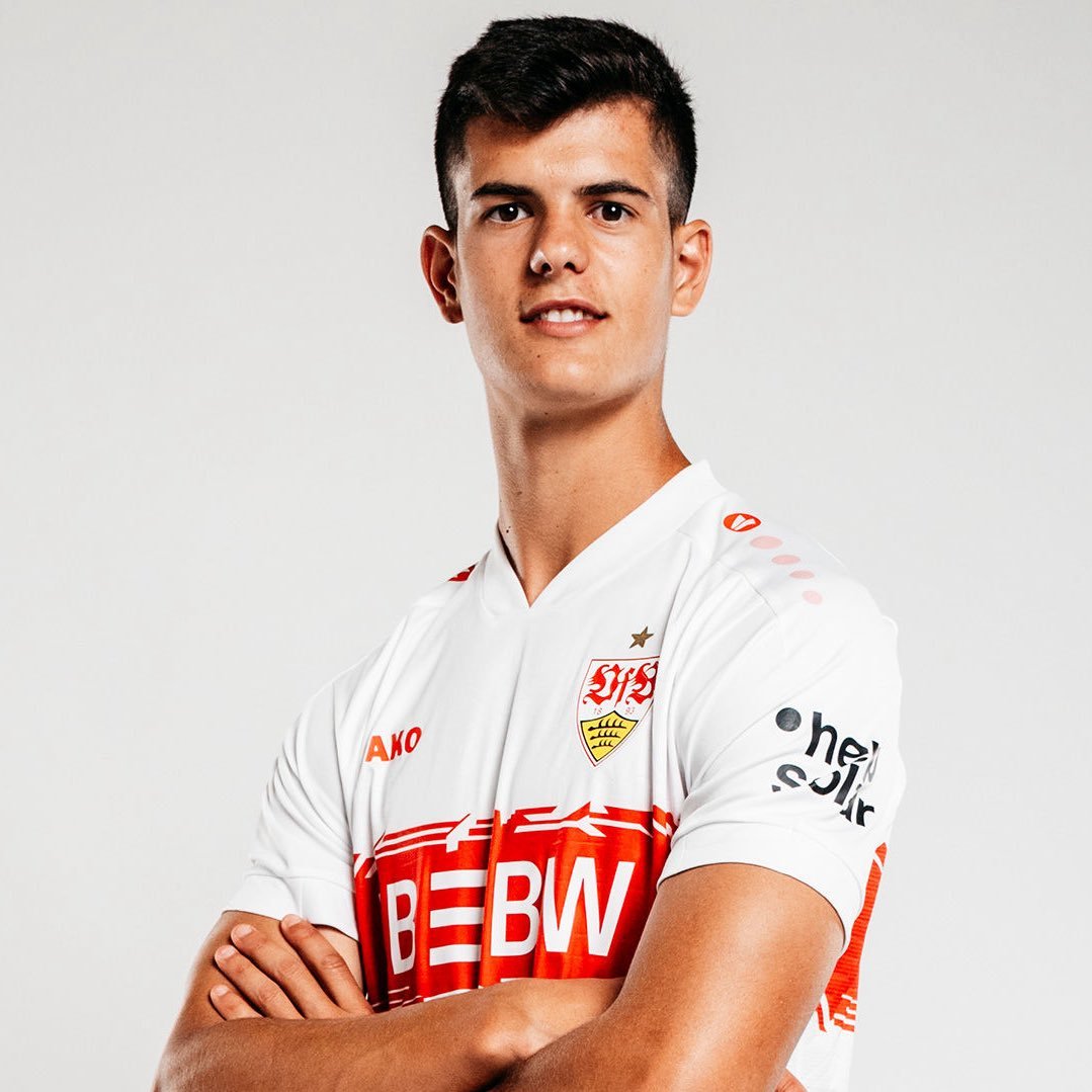 ValenciaBasecom's tweet image. El valenciano Chema Andrés ficha por el VfB Sttutgart  valenciabase.com/el-valenciano-…