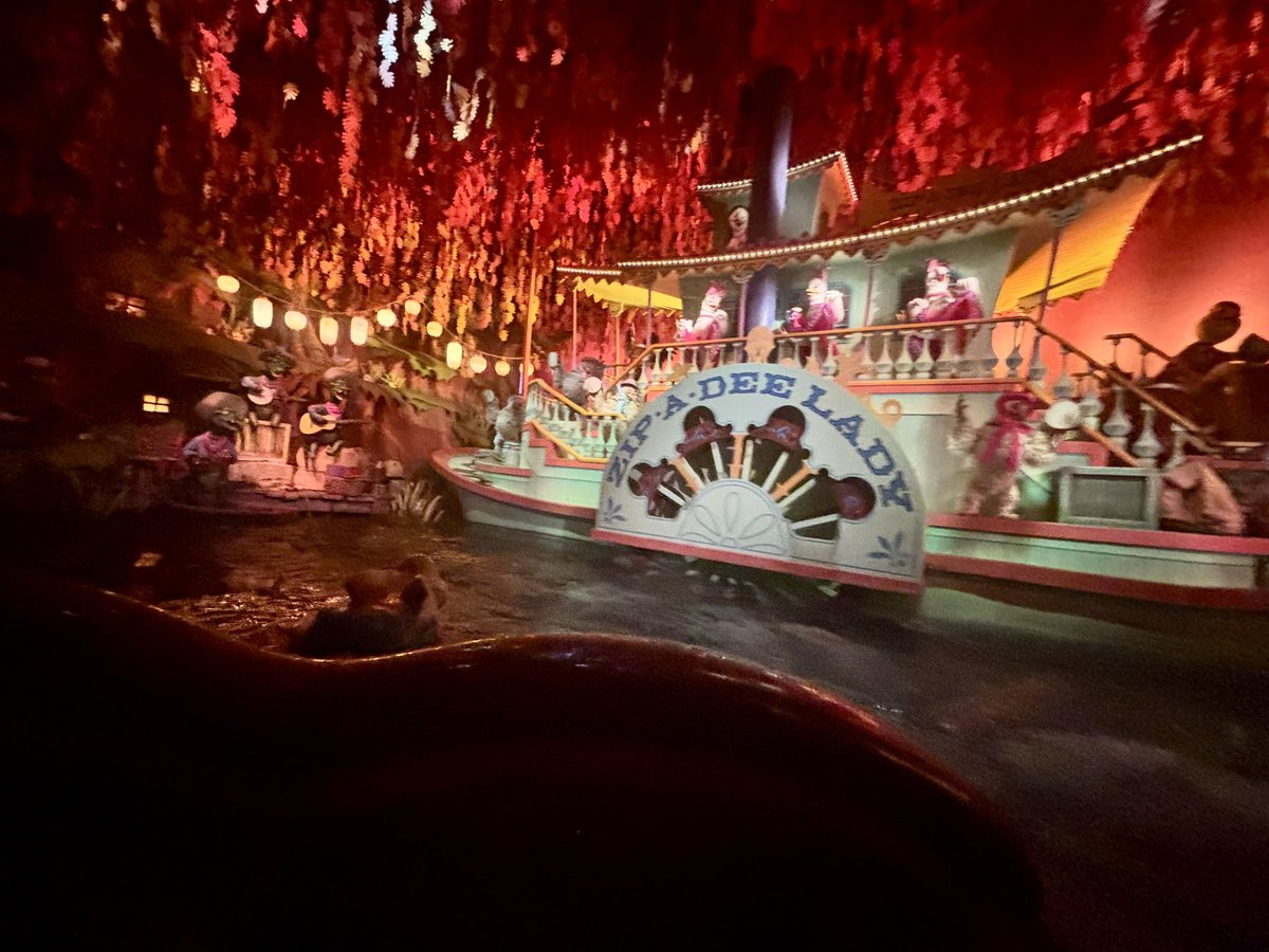 PIT198612's tweet image. 最後のスプラッシュマウンテン、まさかの先頭。
びっしょびしょになれて最高でしたw