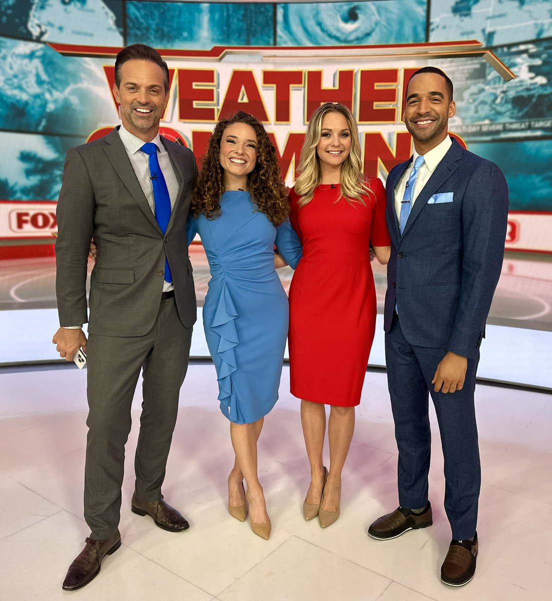 MichaelEstimeWX's tweet image. I hope you’re enjoying your weekend ☀️
We’re shaking and baking hot 🥵 for over 125 million of us!
Join @NickKosirTV @haleymeierwx @baynefroney and me on @foxweather & @FoxBusiness from 6am to Noon!