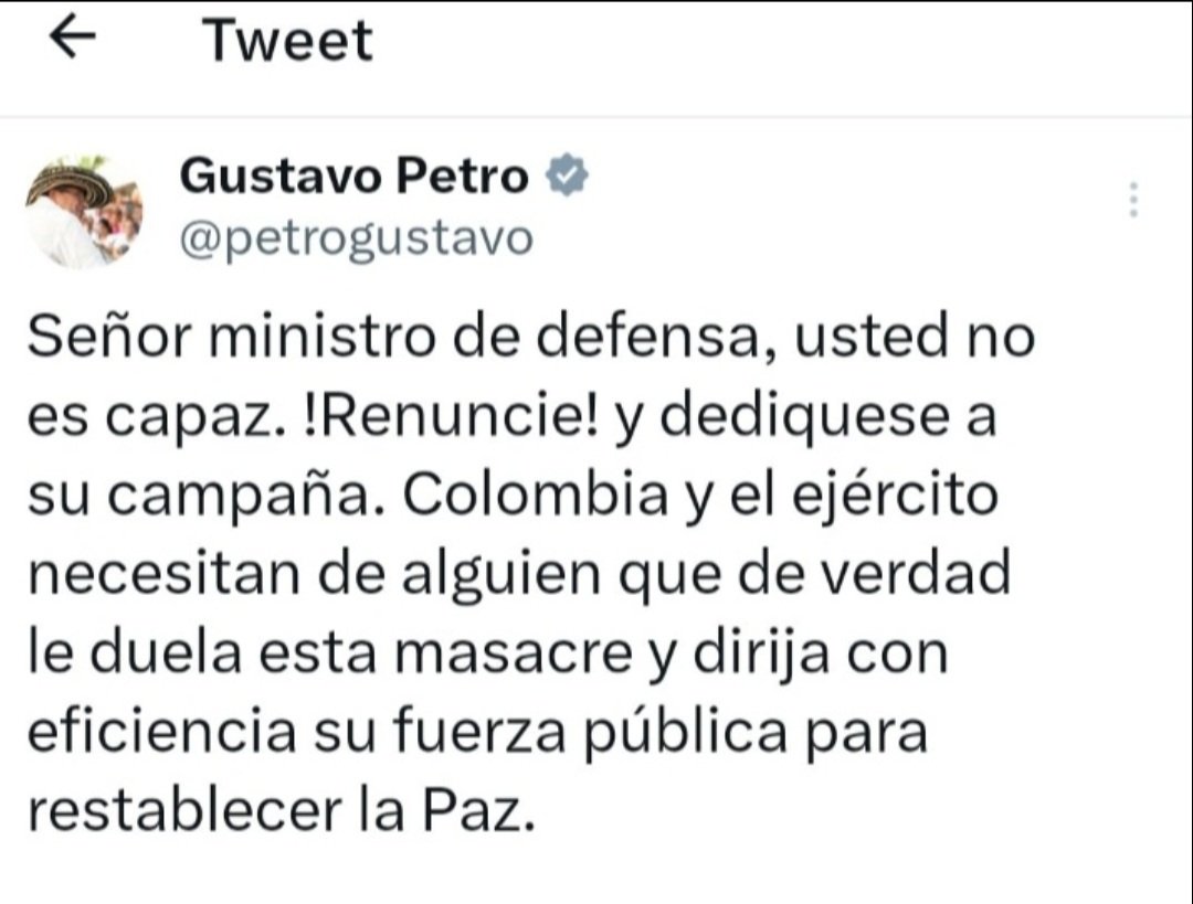 #NoticiasParaHuir 
Los trinos del Berto del pasado en los que parecer criticar al Berto del presente.