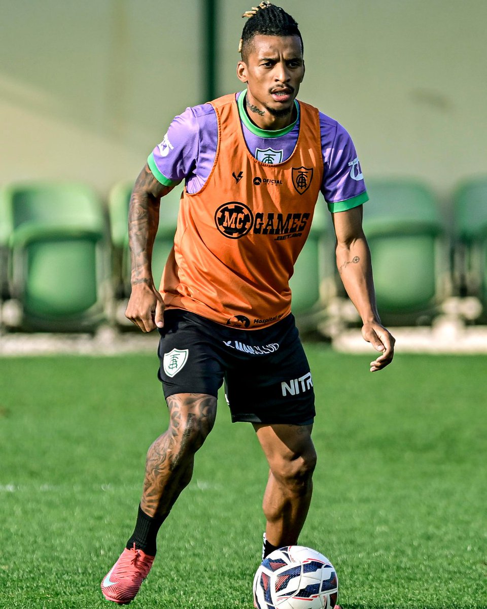 Piazzooo's tweet image. Des nouvelles de Dalbert (31 ans). L'ancien rennais (et interista) quitte @sportrecife pour rejoindre @AmericaFC1912. Il aura joué 39 rencontres avec Recife.
📸 Mourão Panda/América