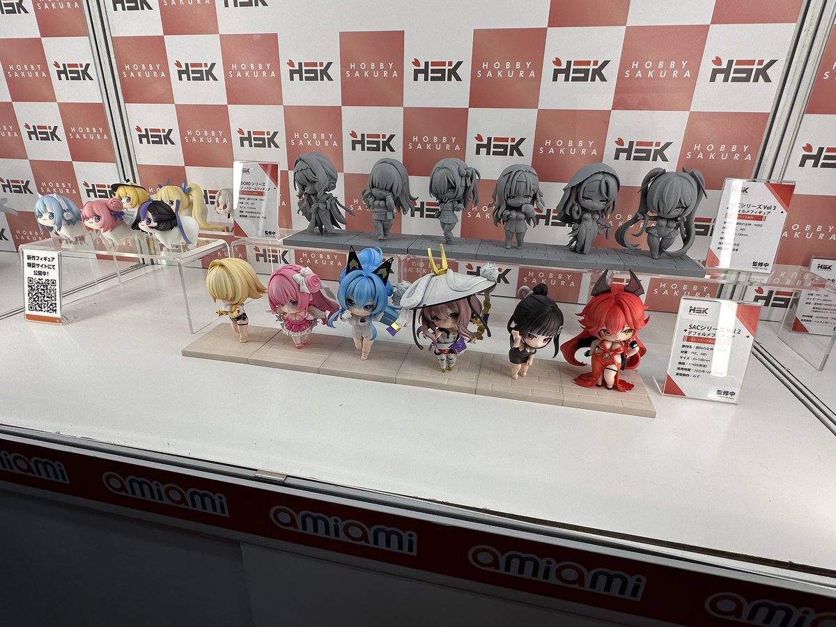 codereidn's tweet image. #ワンフェス
 #WF2025S
 #ワンフェス2025夏
 #NIKKE
 #メガニケ
グレイブと紅蓮早いな！
製作を進むのが。