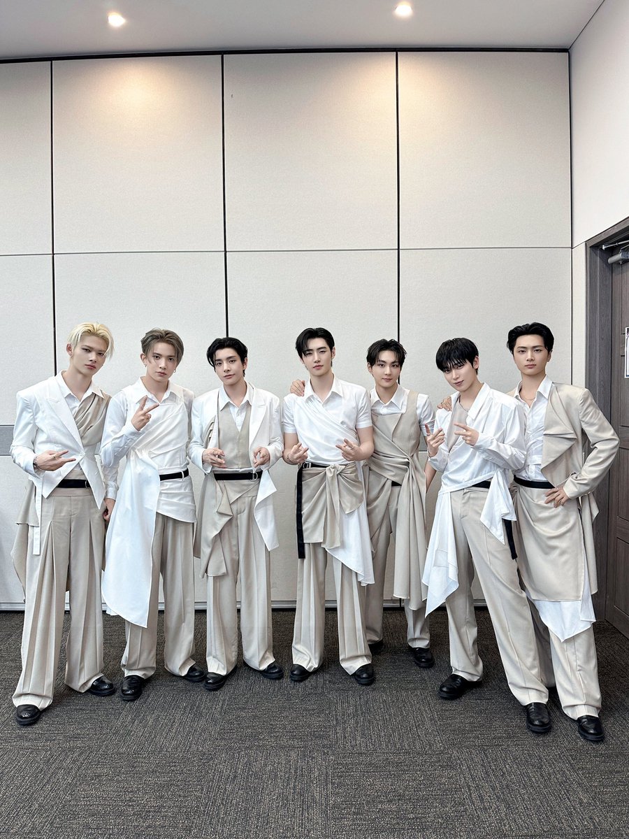sunoora9i's tweet image. 선우야 오늘 진짜 수고했따🤍
너가 최고였어 진짜로........ 
힘든거도 잊게 만드는 선우 최고야😭😭