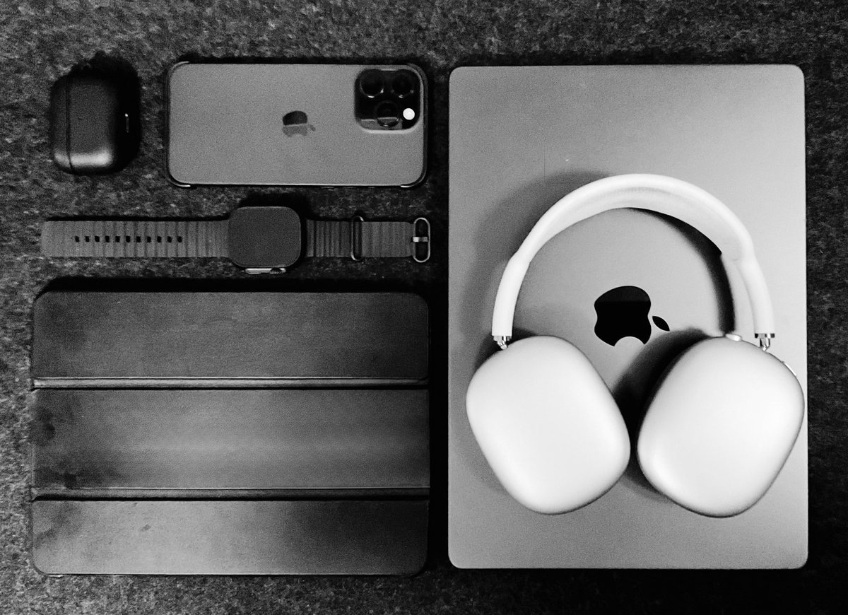 CreeCoder's tweet image. Join the Apple ecosystem.

Go into debt if you have to.