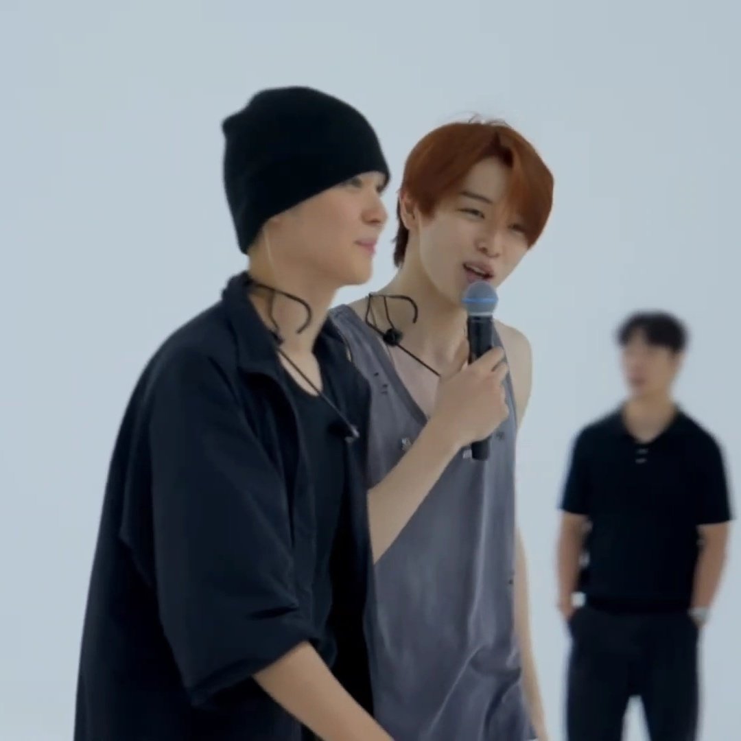 ggwhabb's tweet image. 어쩜 이렇게 송그네의 마음을 녹이는 건 차가운 바람이 아니라 ㅅㅊ이의 미인계였어요 같은 장면이,,, 미인왼은 승리한다