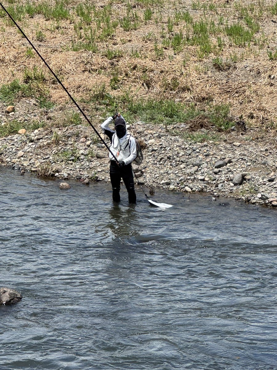 YBb3aVjlt5P4lfO's tweet image. 鮎釣り見学からの〜花火🎇