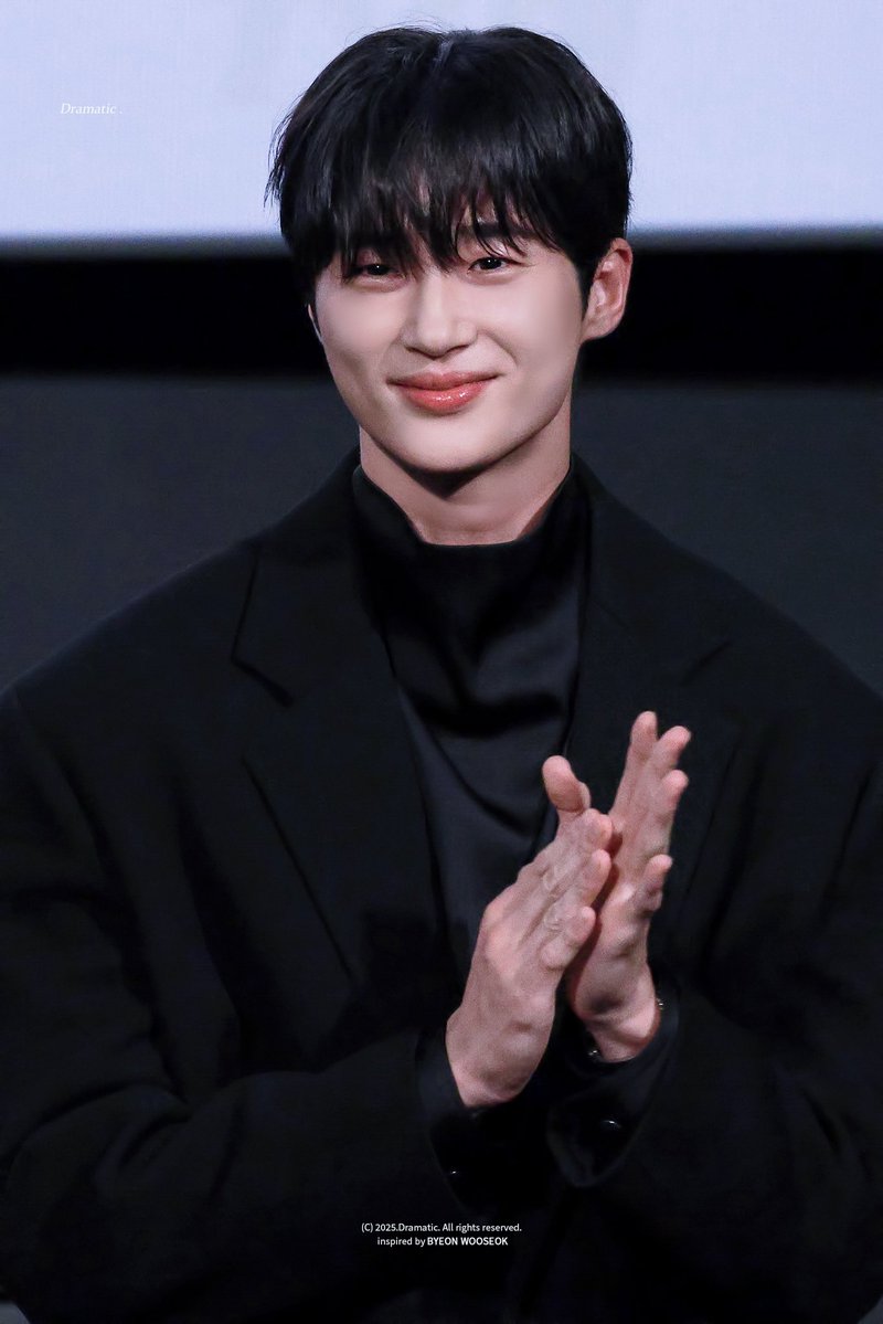 _cutiebws's tweet image. never thought that missing wooseok can be this painful 🥺 really need his updates so much 😔 hope we all can meet/see him one fine day 💙
