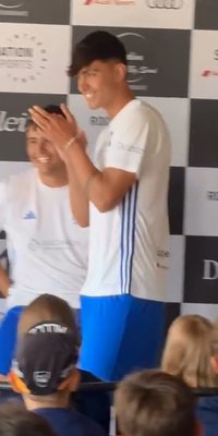 La polla que tiene no es normal