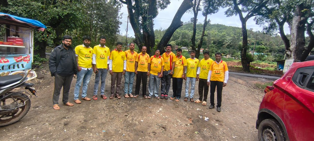 krs_party's tweet image. ನಮಸ್ಕಾರ ಬಂಧುಗಳೇ,
ಮೈಸೂರು, ಹಾಸನ, ಚಿಕ್ಕಮಗಳೂರು ಹಾಗೂ ದಕ್ಷಿಣ ಕನ್ನಡ ಮಂಗಳೂರಿನಲ್ಲಿ ಪಕ್ಷದ ಸಂಘಟನೆ ಮತ್ತು ಸಭೆಗಳು ಮಾಡಲಾಯಿತು... 27.07.2025
Krsparty.org