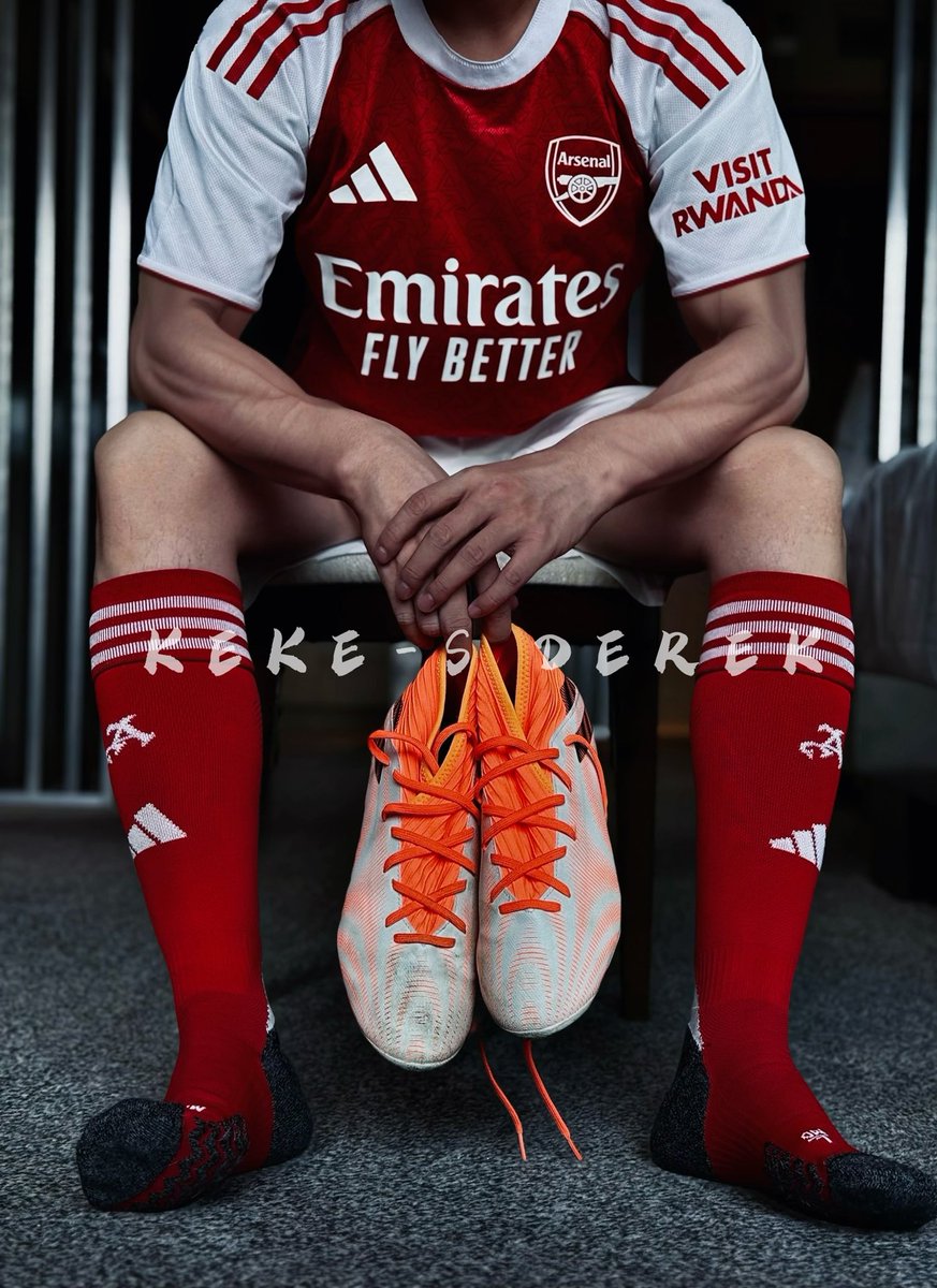 纯种贱狗这个视角熟悉吗？

和你的伪爹🐶一起跪在老子面前