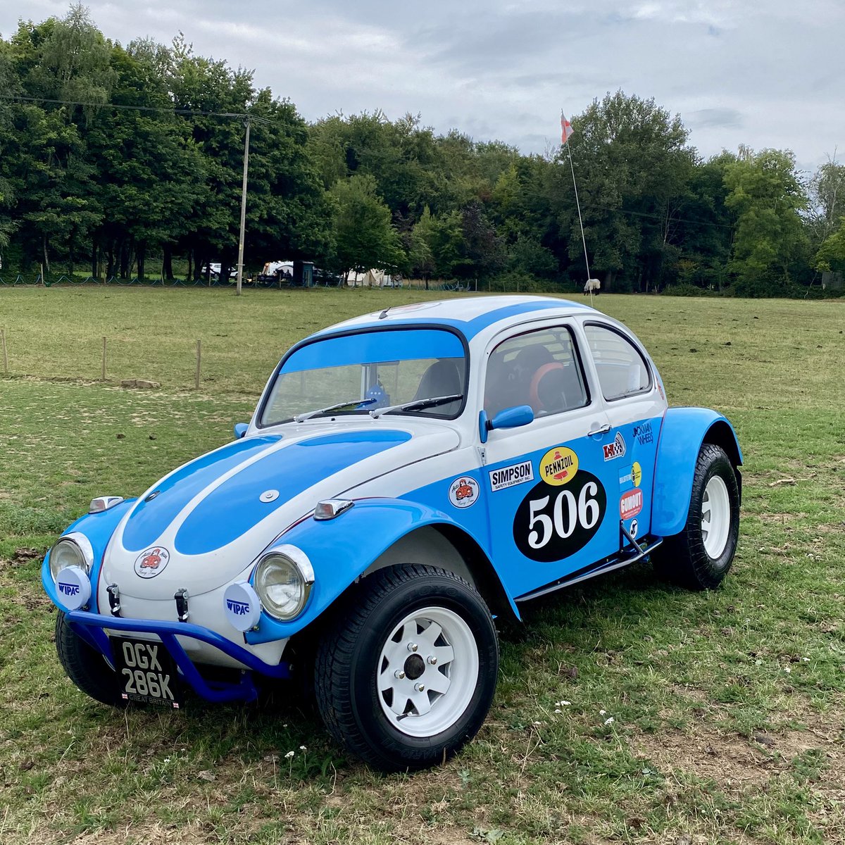 aohereng's tweet image. Wonderfully eclectic mix at the Black Horse this morning organised by South Oxfordshire Car Club, a relatively new club but already at over 1000 members.