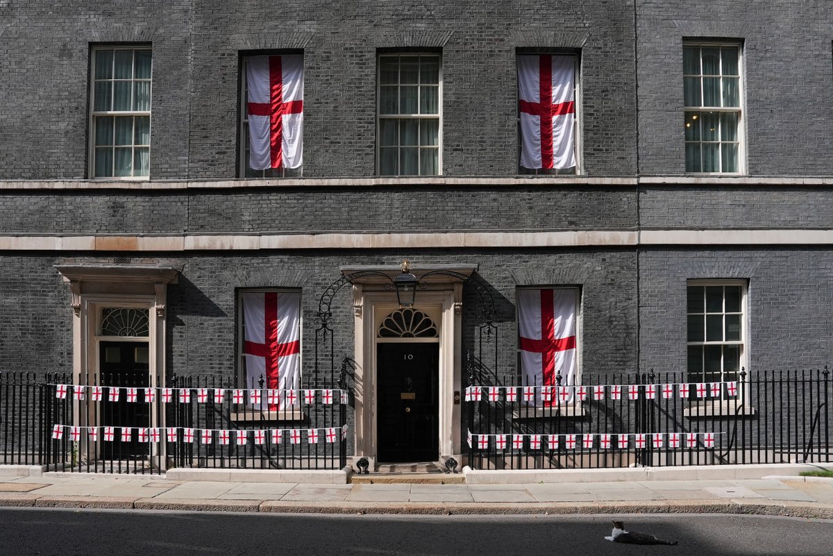Good luck today, <a href="/Lionesses/">Lionesses</a>.

Let's bring it home 🏴󠁧󠁢󠁥󠁮󠁧󠁿