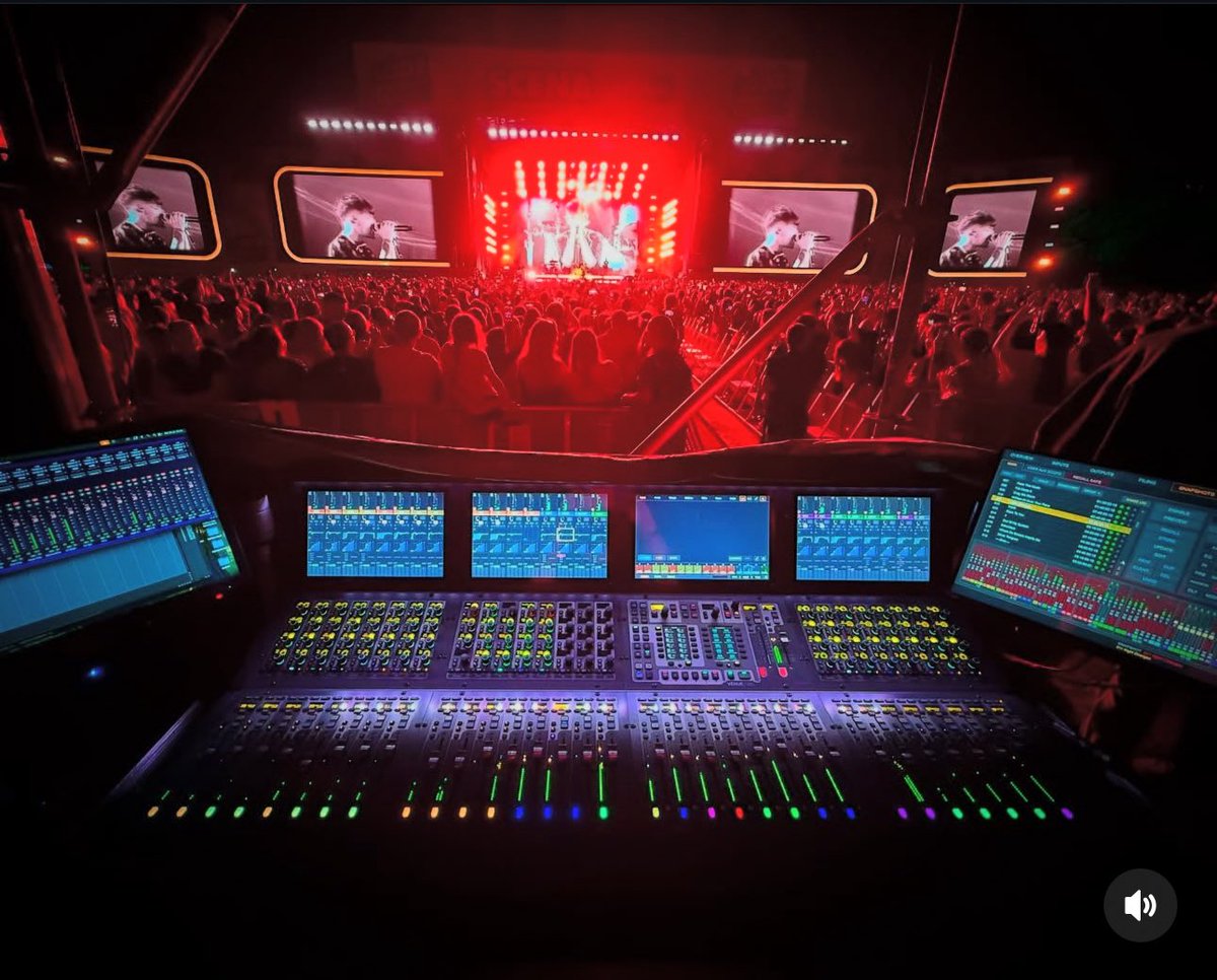 AOTVOnTour's tweet image. John Delf also shared moments of the show in Łódź on his Instagram. “🇵🇱 We Made It…”