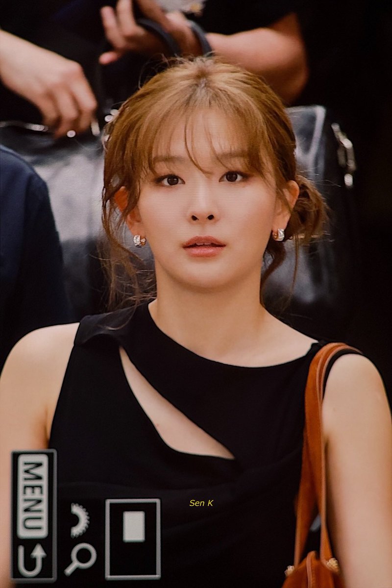 sensible_k's tweet image. 250727 입국 #슬기 #seulgi