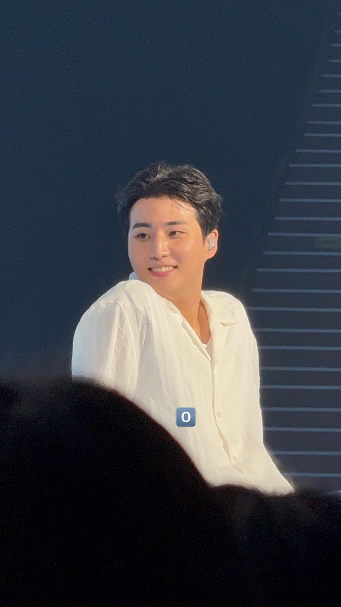 nayklog's tweet image. 마이데이들 보는 눈이 너무너무 예쁨