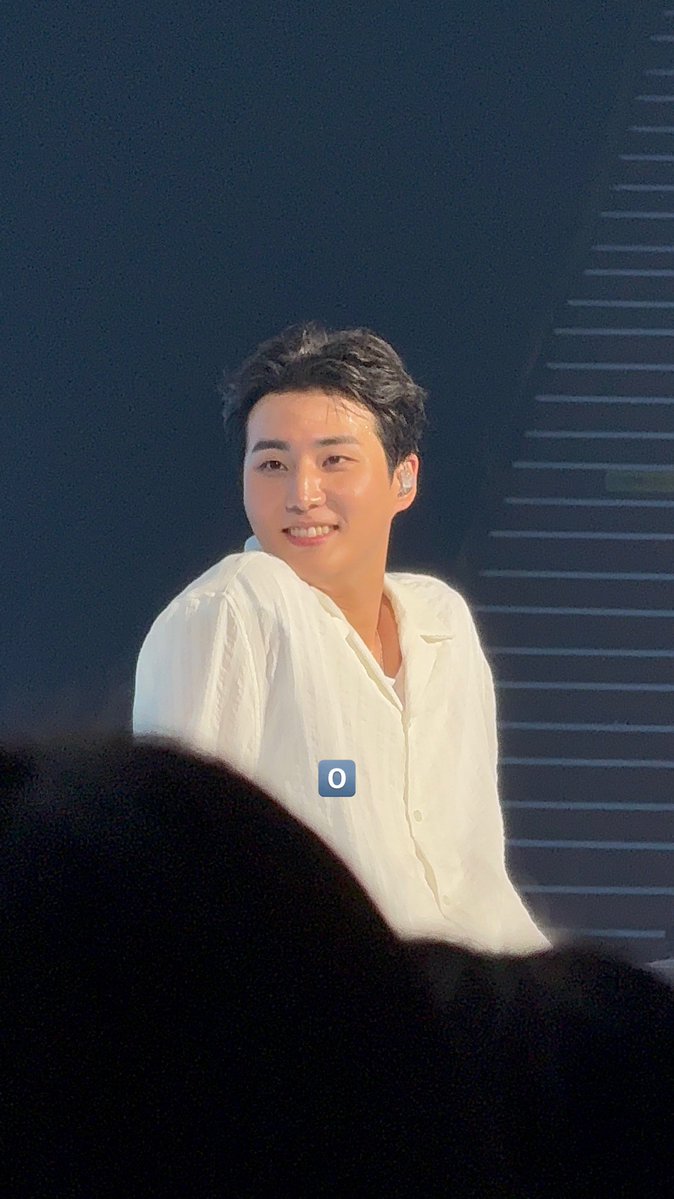 nayklog's tweet image. 마이데이들 보는 눈이 너무너무 예쁨