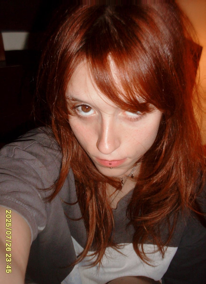 lauvandrr's tweet image. i can win at any game whether Ur a Boy or a Girl or a SuperComputer ^______^