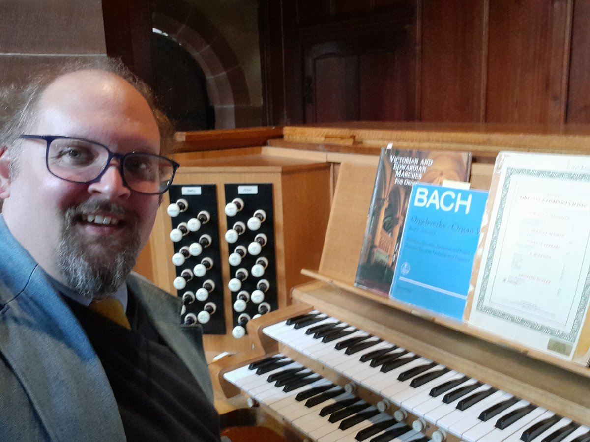CathedralIOM's tweet image. Our Director of Music is giving a Summer Organ Concert today at St Matthew&apos;s Church, Douglas at 3pm.
Music by Bach, Vierne, Mendelssohn, Ronald Binge and Stanford.
Do join him!