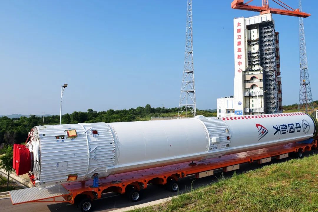 wulei2020's tweet image. Congratulations! A modified #LongMarch-6 carrier rocket lifted off from the #Taiyuan Satellite Launch Center at 6:03 pm Beijing time on July 27, sending the fifth group of low Earth orbit satellites for a satellite internet constellation into orbit.