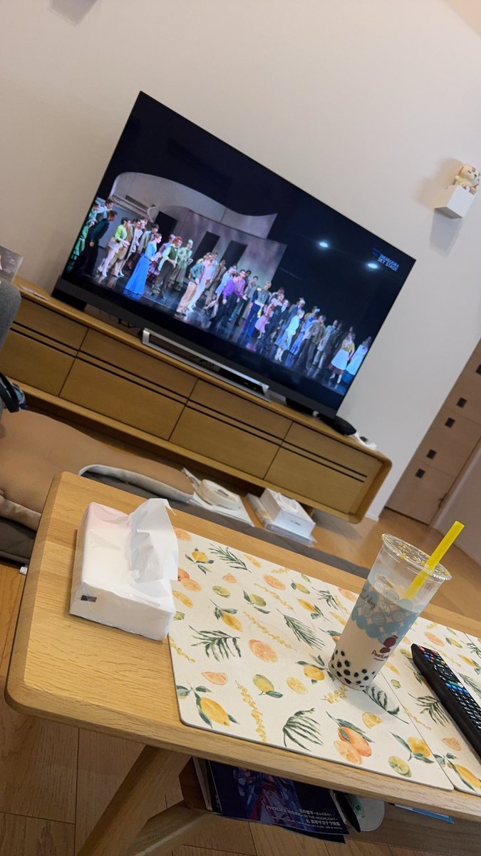 アイドールありがとうございました！
今回商品の多さに反比例してスタッフ少なくお待たせしてしまいましたが、みなさまのご協力のおかげで無事終了しました🙏✨
今夜はソファに横たわりスカステとタピオカをキメるぜ～