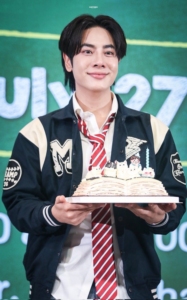 EarthMix_TH's tweet image. 𝙃𝘼𝙋𝙋𝙔 𝘽𝙄𝙍𝙏𝙃𝘿𝘼𝙔 𝙏𝙊 ( @wixxiws ) 🎂
สุขสันต์วันเกิดนะคนเก่ง ขอบคุณที่เกิดมาบนโลกใบนี้และเติบโตมาอย่างดี ขอให้มิกซ์มีความสุขในทุกวันมีรอยยิ้มในทุกวัน
ขอบคุณที่เป็นมิกซ์ที่น่ารักและแสนดี เป็นรอยยิ้มของแฟนคลับเสมอ ⛅️♥️
꒰ #27ปีมิกจิ๋ววิทยาคม ꒱
꒰ #mixxiw ꒱