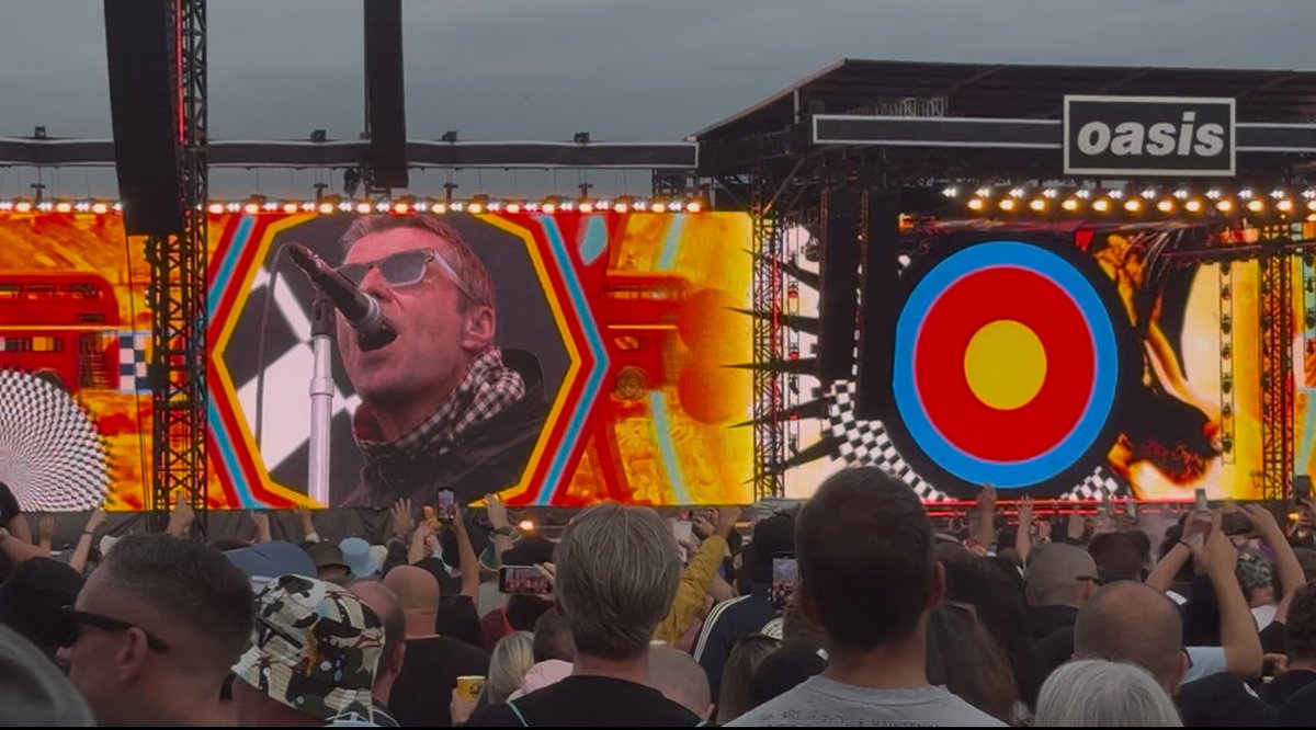 Dιαɳα (@dianatenuto) on Twitter photo Still hasn’t sunk in that I stood and watched Oasis play live last week.
In Manchester.
England.
The comedown is real <a href="/shiner_sam/">shiner_sam</a> 😂 Still hasn’t sunk in that I stood and watched Oasis play live last week.
In Manchester.
England.
The comedown is real <a href="/shiner_sam/">shiner_sam</a> 😂