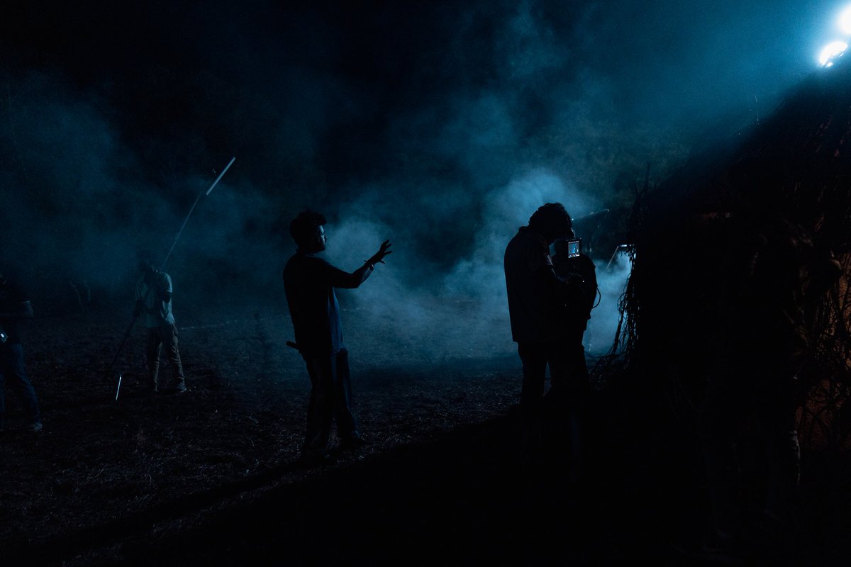 Hodhvaara Olle Mass cinema eevaara out and out comedy cinema janranna chennagi entertain maadide 😍... Innu Nextu ondolle out and out horror cinema bandre chennagiratte 😉😁 #Rudhirvana